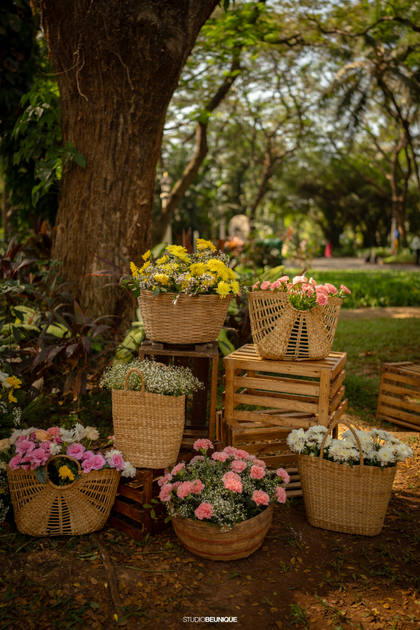 Floral detail and Photo-op — Mehendi decor — Taj Exotica